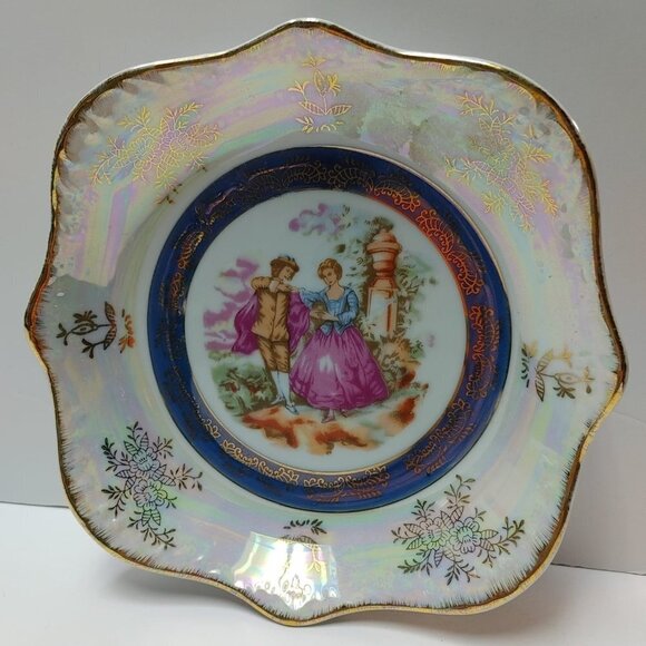 ⭐️2/$30 Dish Pearlescent Square Bowl Dancing Couple Iridescent Lustreware Japan - Picture 1 of 6